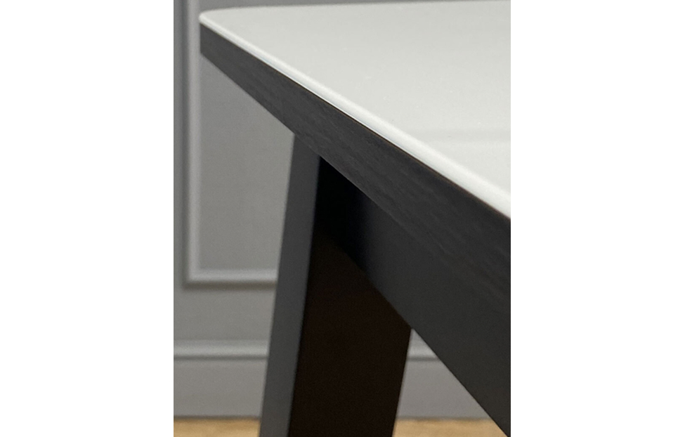 Обеденные столы - изображение №9 "Стол обеденный Орпен прямоугольный опоры венге / столешница белый глянец"  на www.Angstrem-mebel.ru