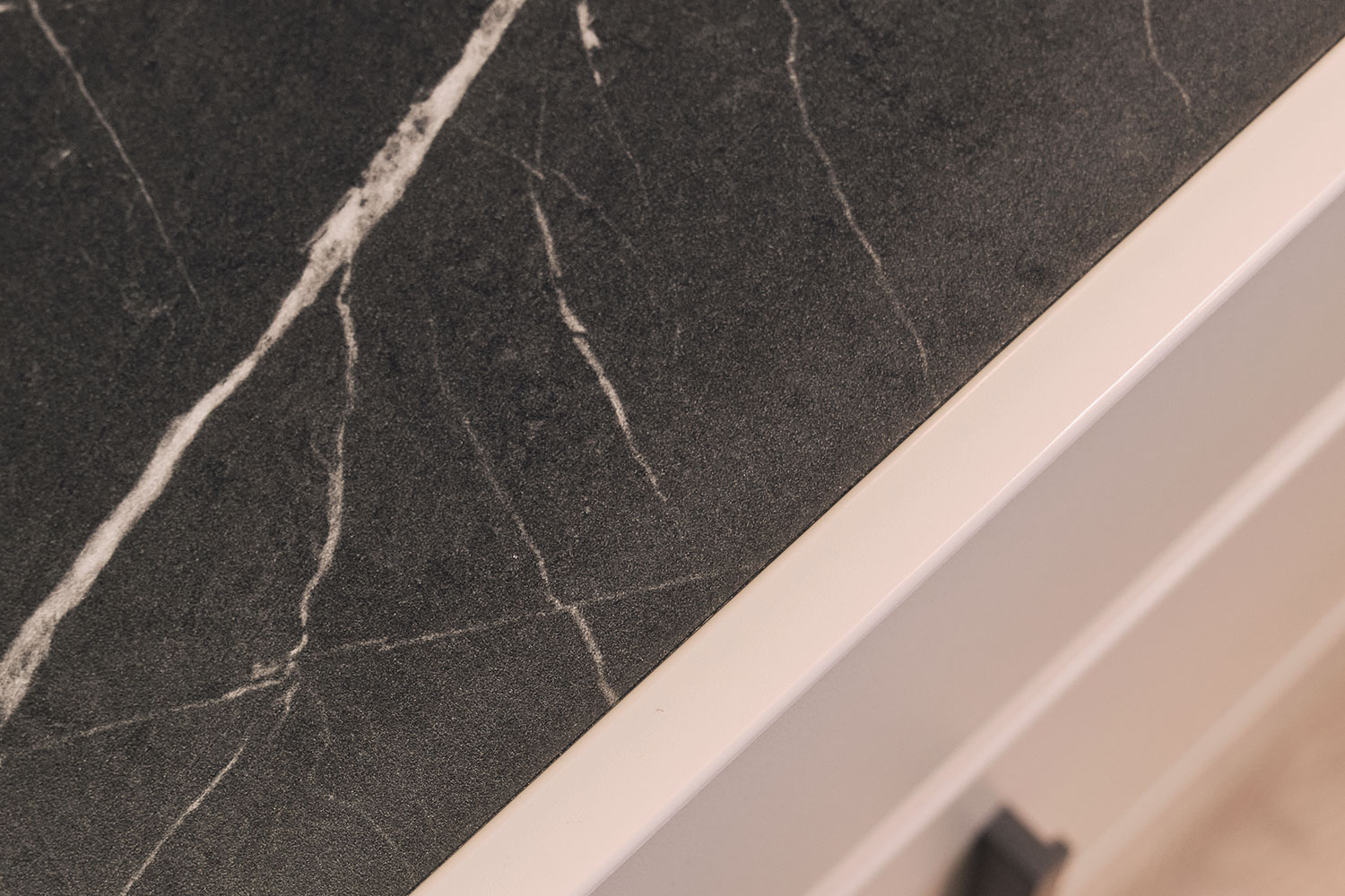 Комоды - изображение №5 "Комод Милагро с выдвижными ящиками"  на www.Angstrem-mebel.ru