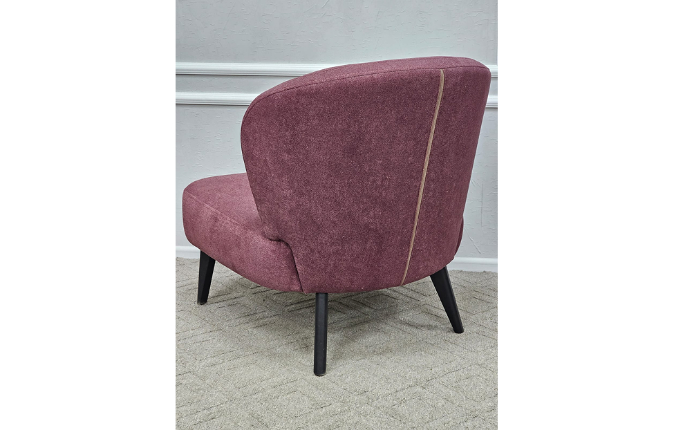 Интерьерные кресла - изображение №3 "Кресло интерьерное Битри ягодное / ноги Венге"  на www.Angstrem-mebel.ru